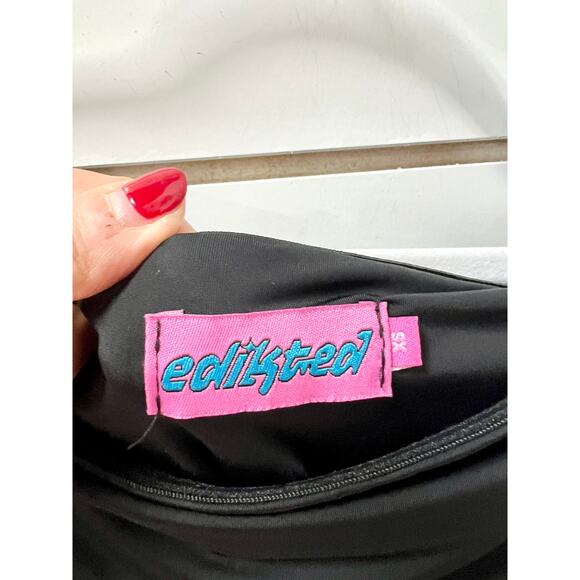 Edikted Ruched Off-Shoulder Crop Top Corey Low Rise Mini Skirt Set Black S / XS - Picture 4 of 9